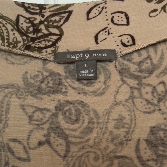 Tan floral dress Apt 9 flowing & flattering side Large - Picture 3 of 15